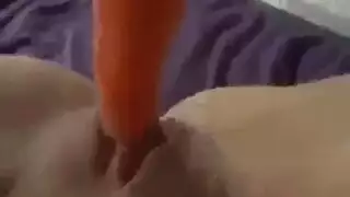 أفلام إباحية للأشقاء الزوجيين: استبدال خيارها بعمودي السميك