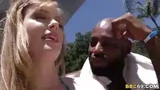 فتاة لا تقاوم نيك