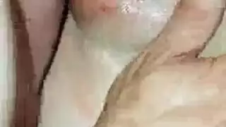 سكس لأول مرة يفتح كسها خروج دم صعب