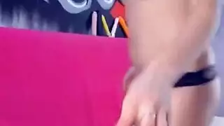 الاختبار الهرة الكبيرة سيدة