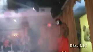 ممرضه الزب