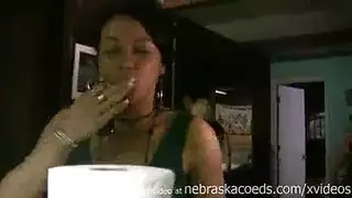 سحاقيات مصارعه بنات