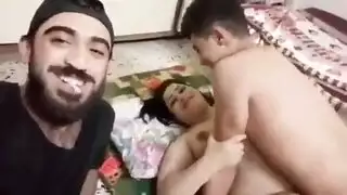 نيج عربي ساخن صاحبه يصوره وهو بينيك قحبة سكسي عربي