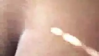 فتاة هواة ساخنة تُمارس الجنس بقوة حتى تبلغ