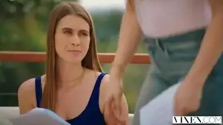 سكس جماعي صعب: أصدقاء ينيكون كل فتحة بعنف وعمق