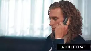 كارلا لين تتعرض لجماع قاسي من الزوجة العربية ذات الصدر الكبير سارة