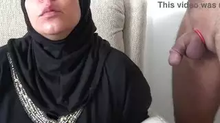 فحل فرنسي يأخذ زوجة الديوث العربي بقوة في مرسيليا