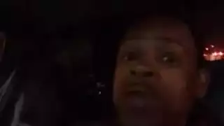 صراع القوة في المكتب: شخصية مهمة تقدم شرجاً قاسياً لنساء ناضجات متطلبات