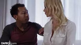 ماراثون إكس إكس إكس: حناجر الشقراوات تُحشى بقضبان عملاقة لا تنتهي