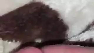 رجل وامرأة يمارسون الجنس في السيارة