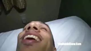 العربية مونية تحصل على جماع جماعي قاسٍ من لاعبي كمال الأجسام اللاتينيين المفتولي العضلات