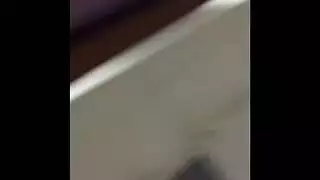 شقراء تُقلى باللعاب وتأخذ نيك مزدوج مثل عاهرة