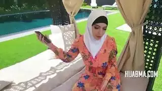 الزوج خجول زي