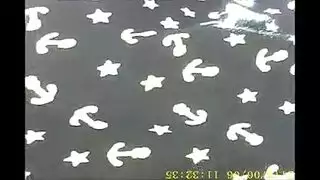 تمديد شرج مراهقة في مشهد قاسي