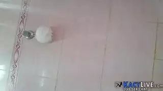 نظرة خاطفة على جسد مبلل